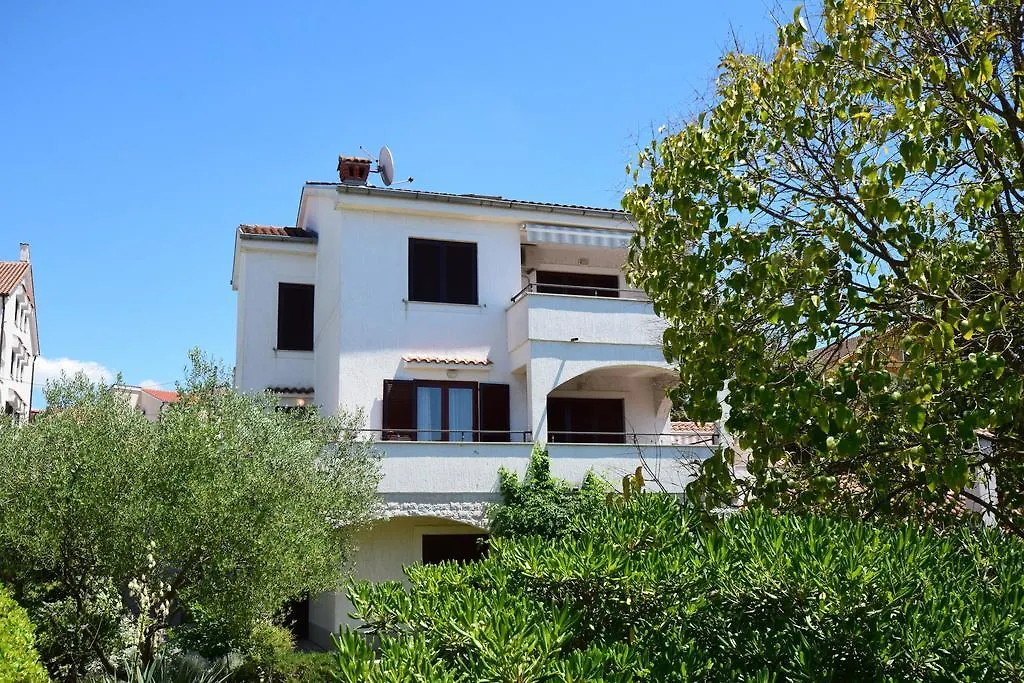 Apartments Drago Malinska