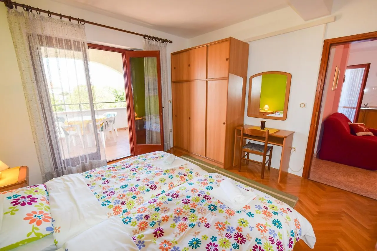 Apartments Drago Malinska